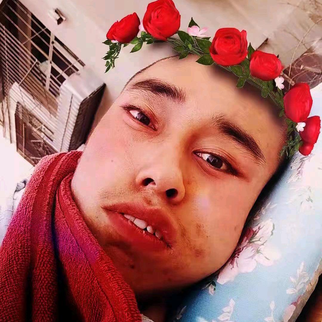 kaysar_yegit  坚强的小伙子