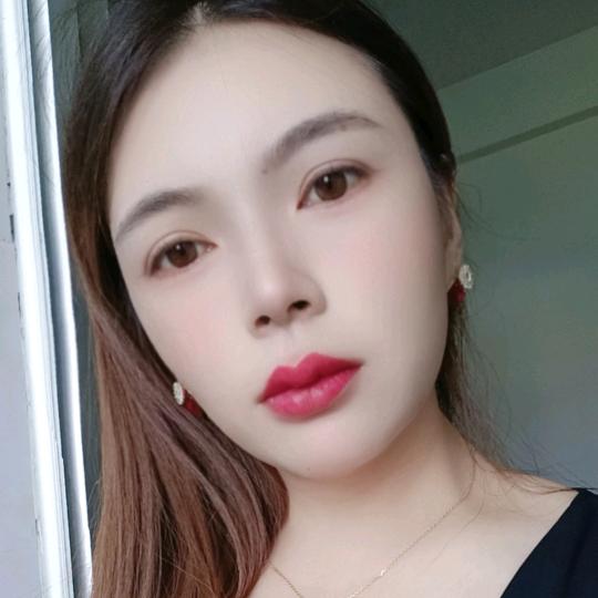 曾经爱笑的女孩！