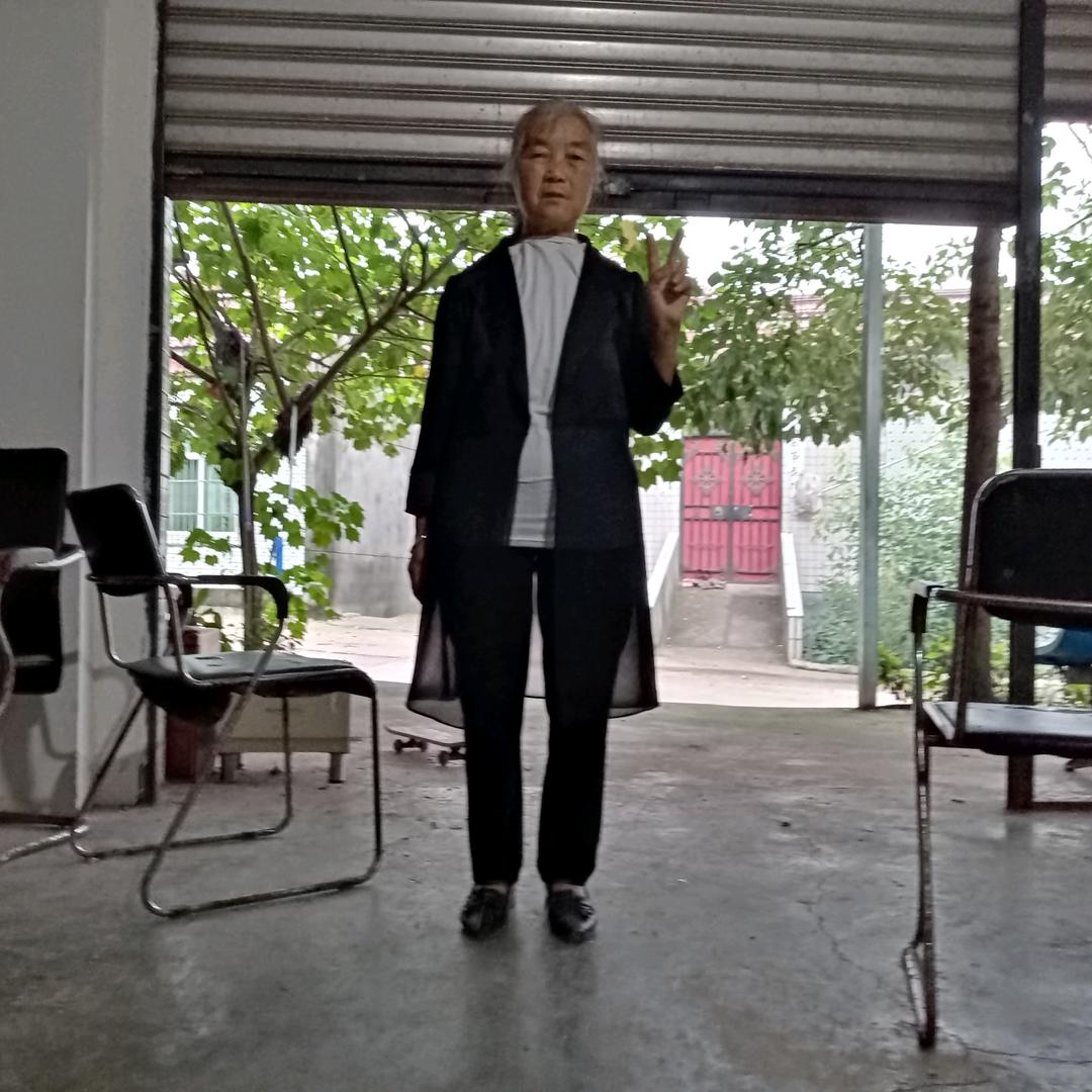 李红