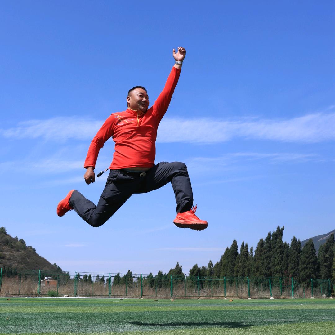 畅行山水间