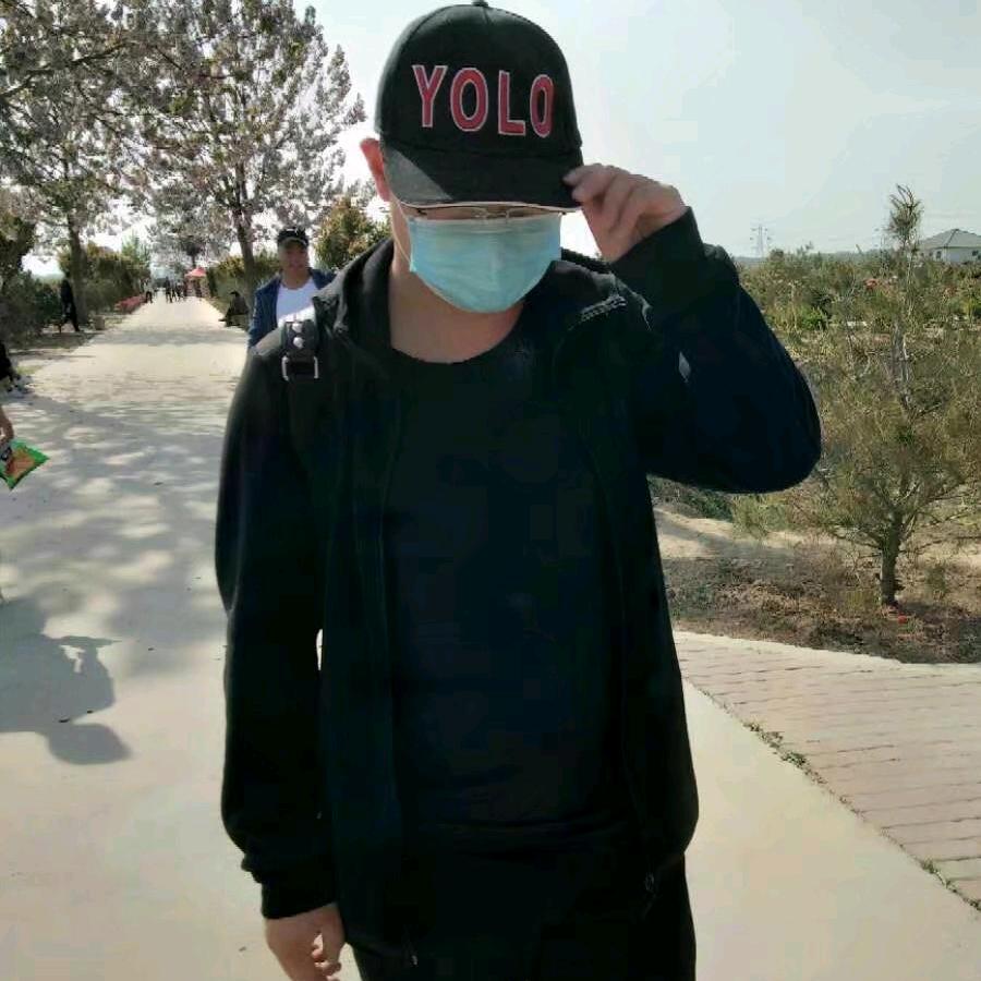 小石头自娱自乐