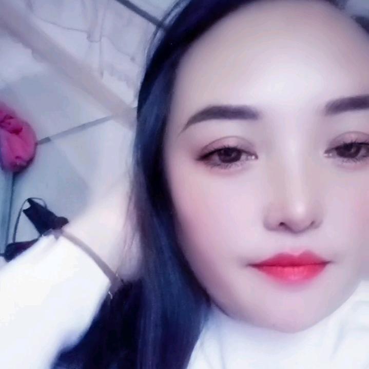 罗学英