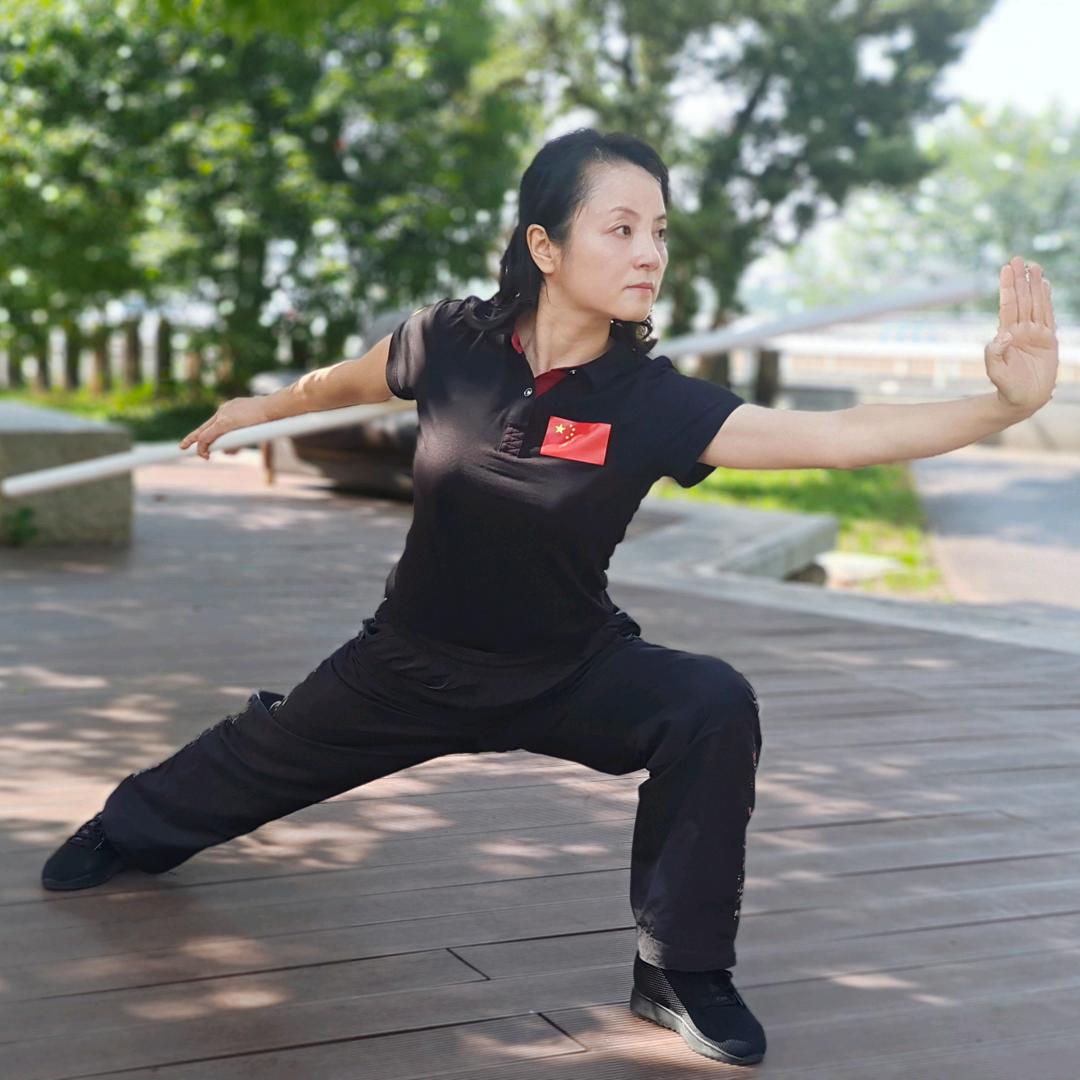 武术丽娟