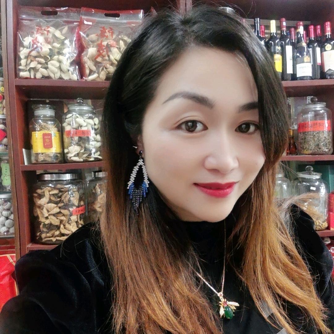 畅醇茶业（李佩云英德妹子）