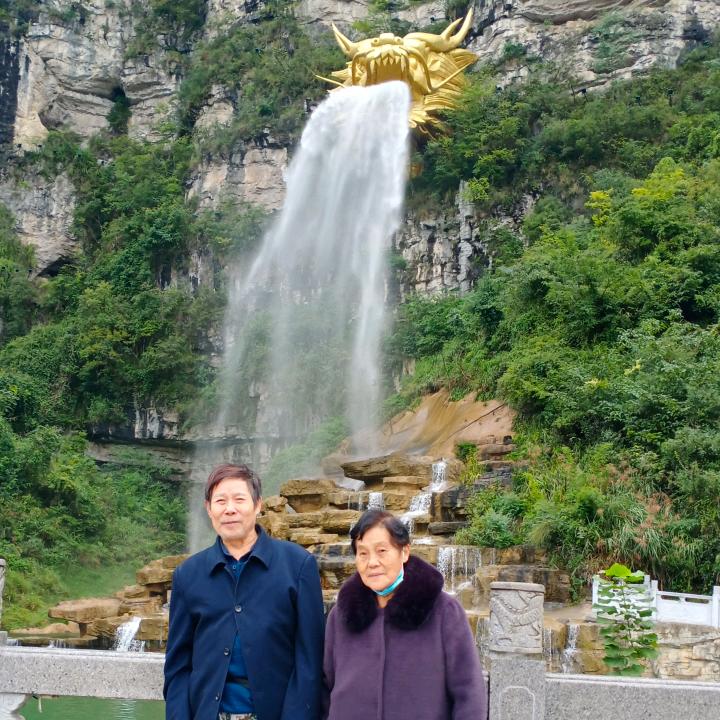 黎绪芬