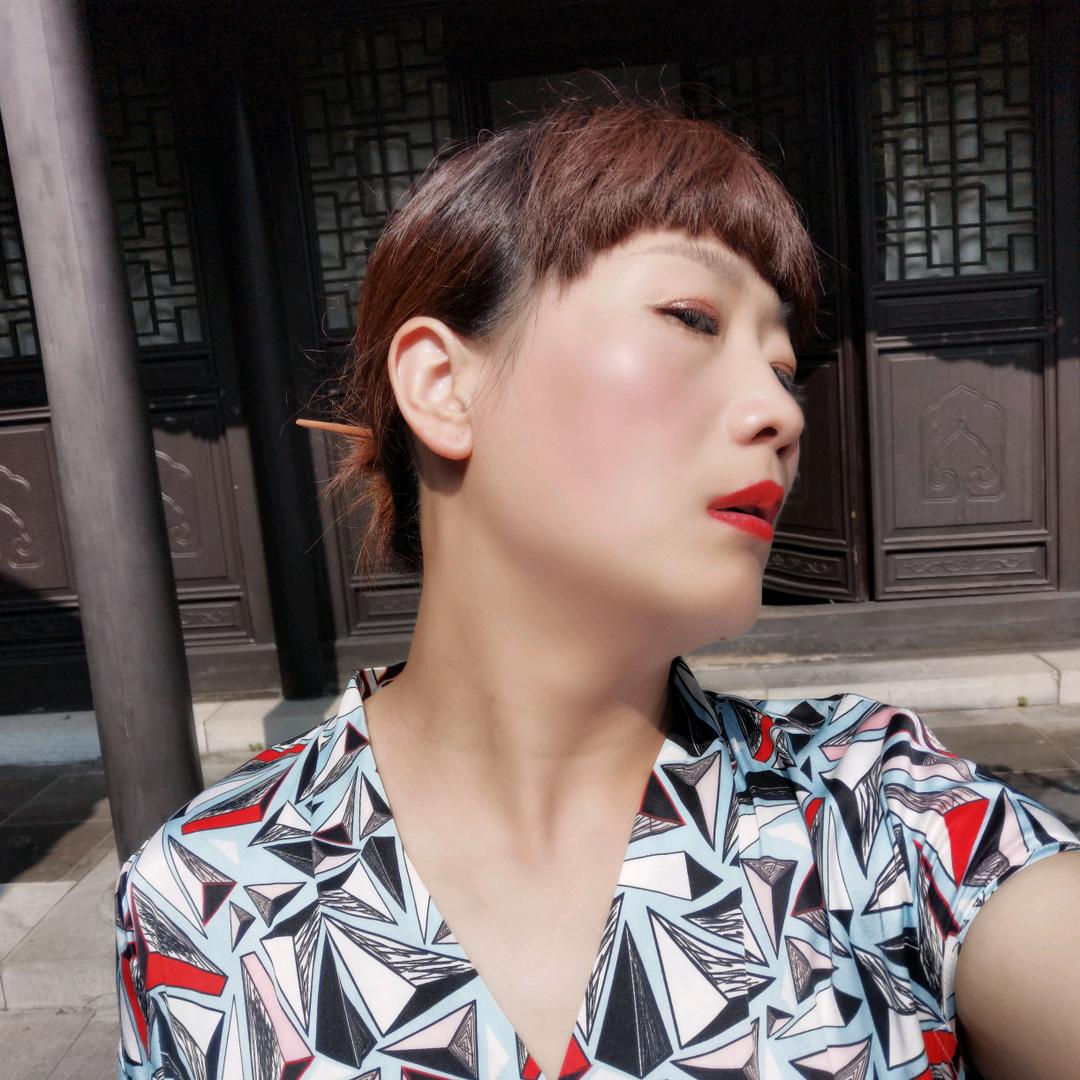 月季漫天舞