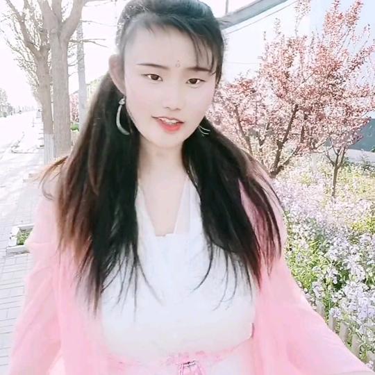 墨小灿