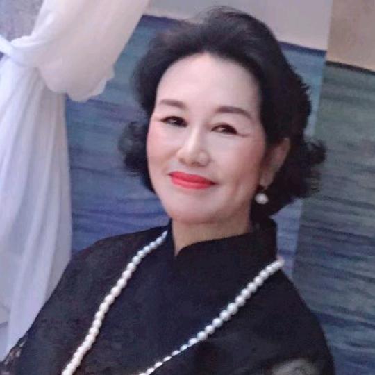 俏姐姐《欧黎蔓》服饰
