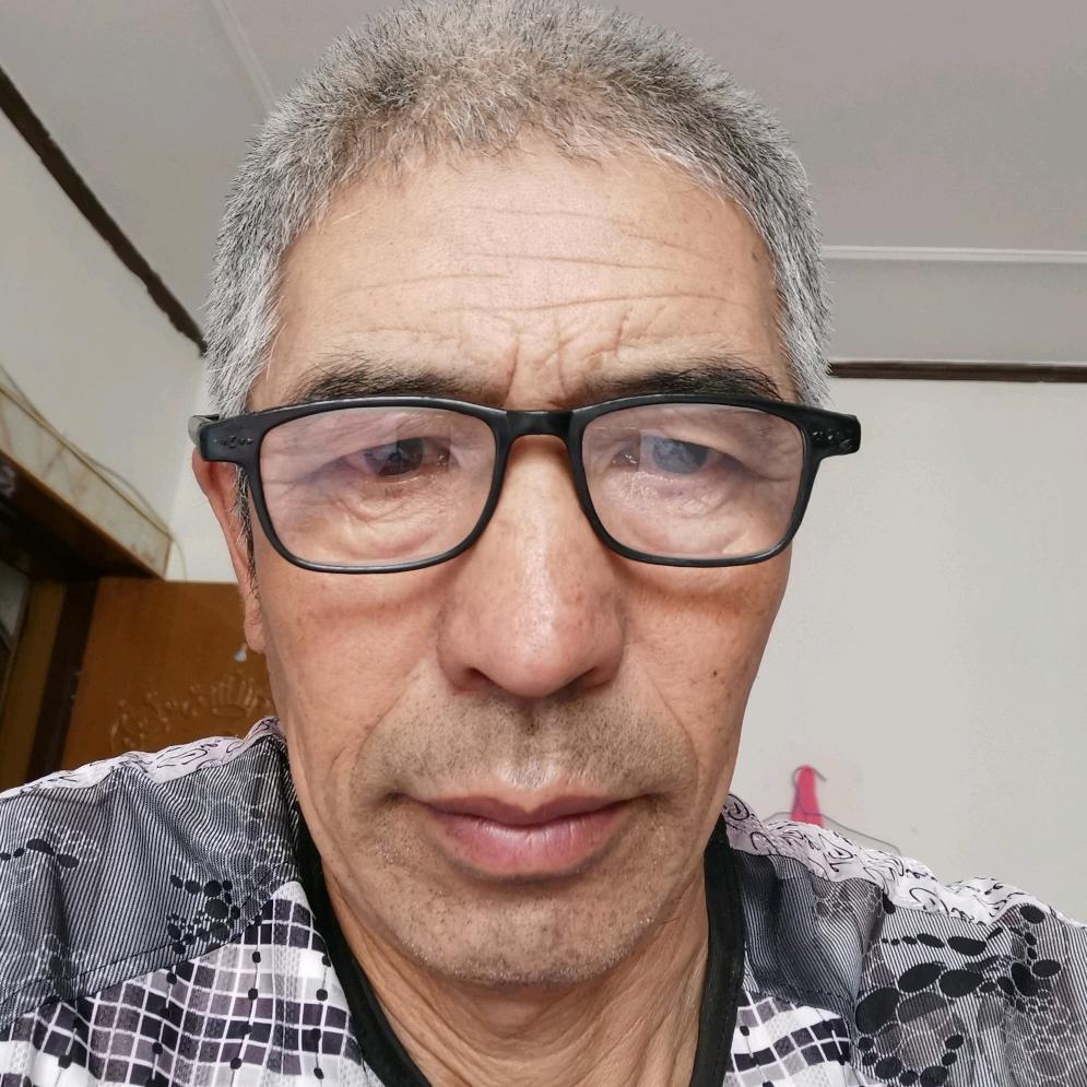 只求开心快乐每一天，身体健康是本钱。