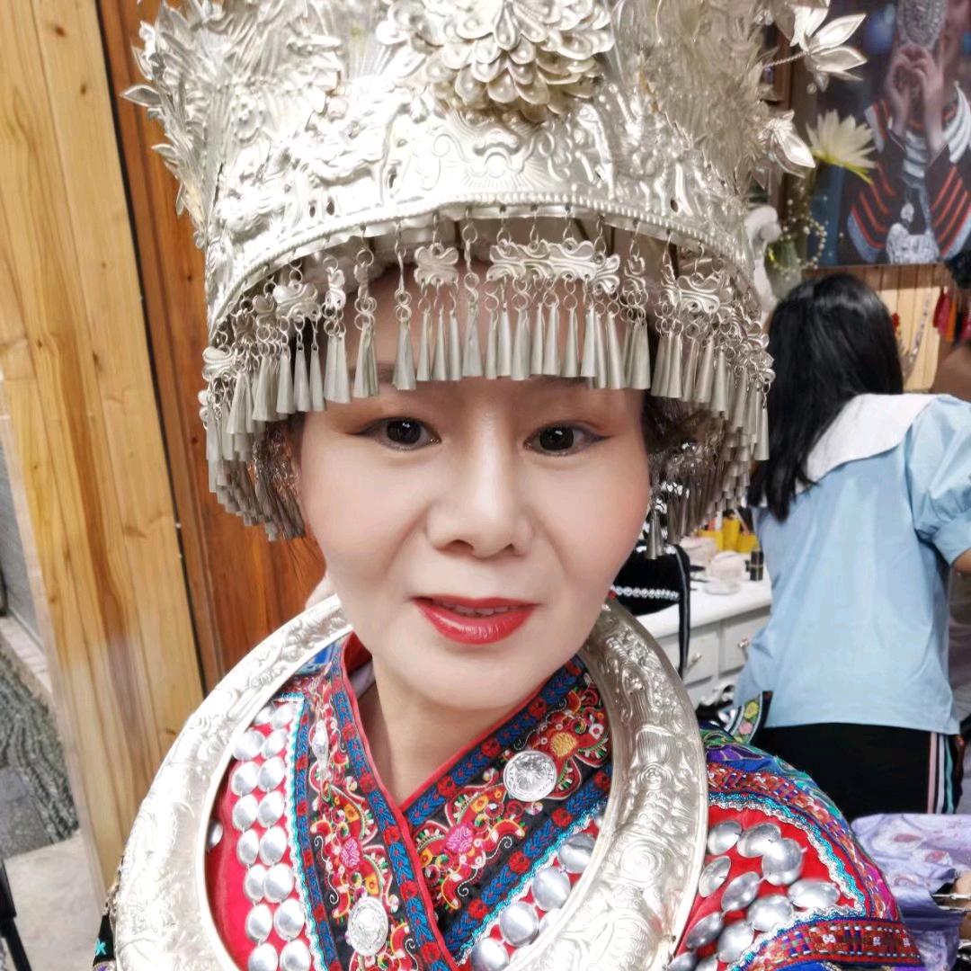 上海宝龙曳舞
