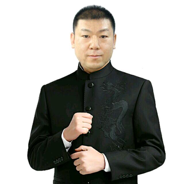 东镇雄鹰