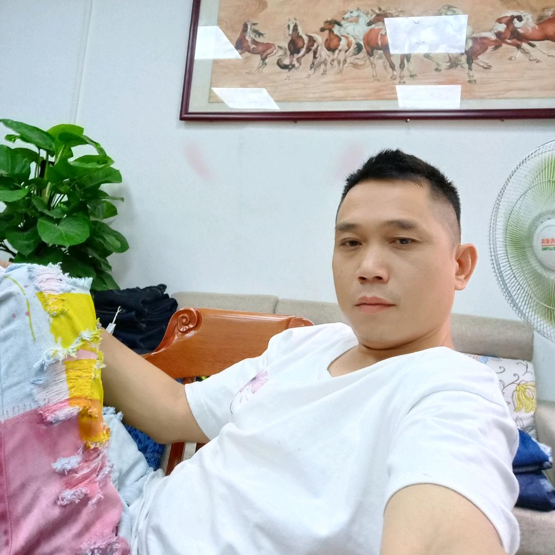 诚泰牛仔服饰
