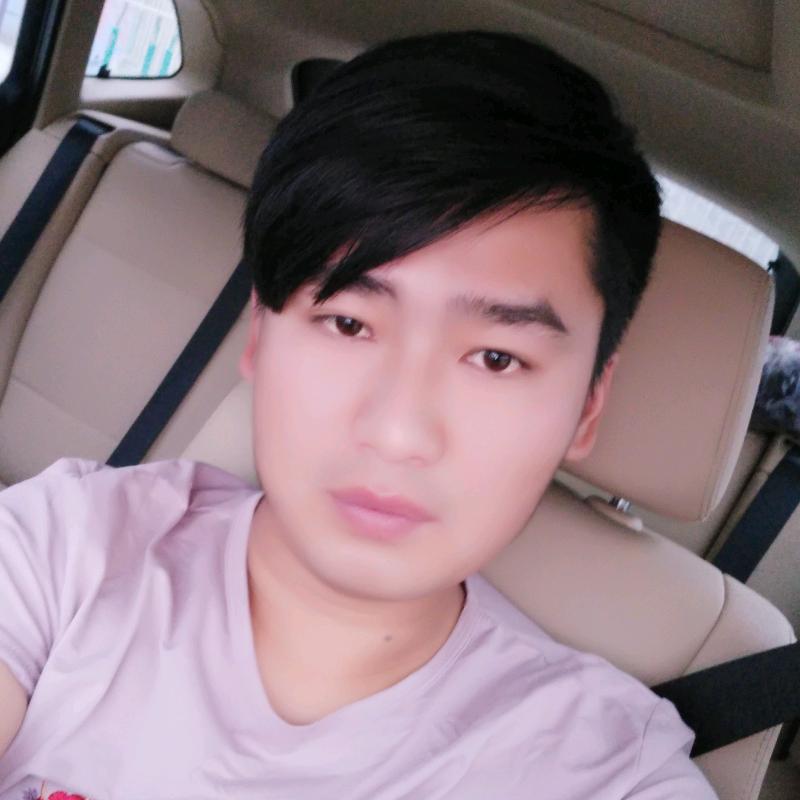 -明(ಠ .̫.̫ ಠ)明-