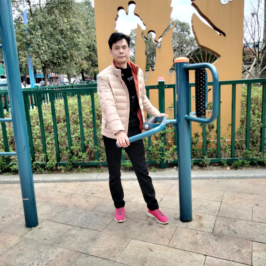 爱玩曹哥🌹🍁🌻🐎🐎