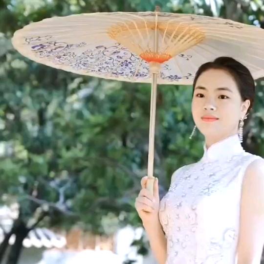 傲雪寒梅