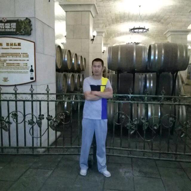 临漳庆臣酒饮批发