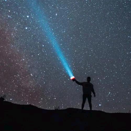 星月不相逢