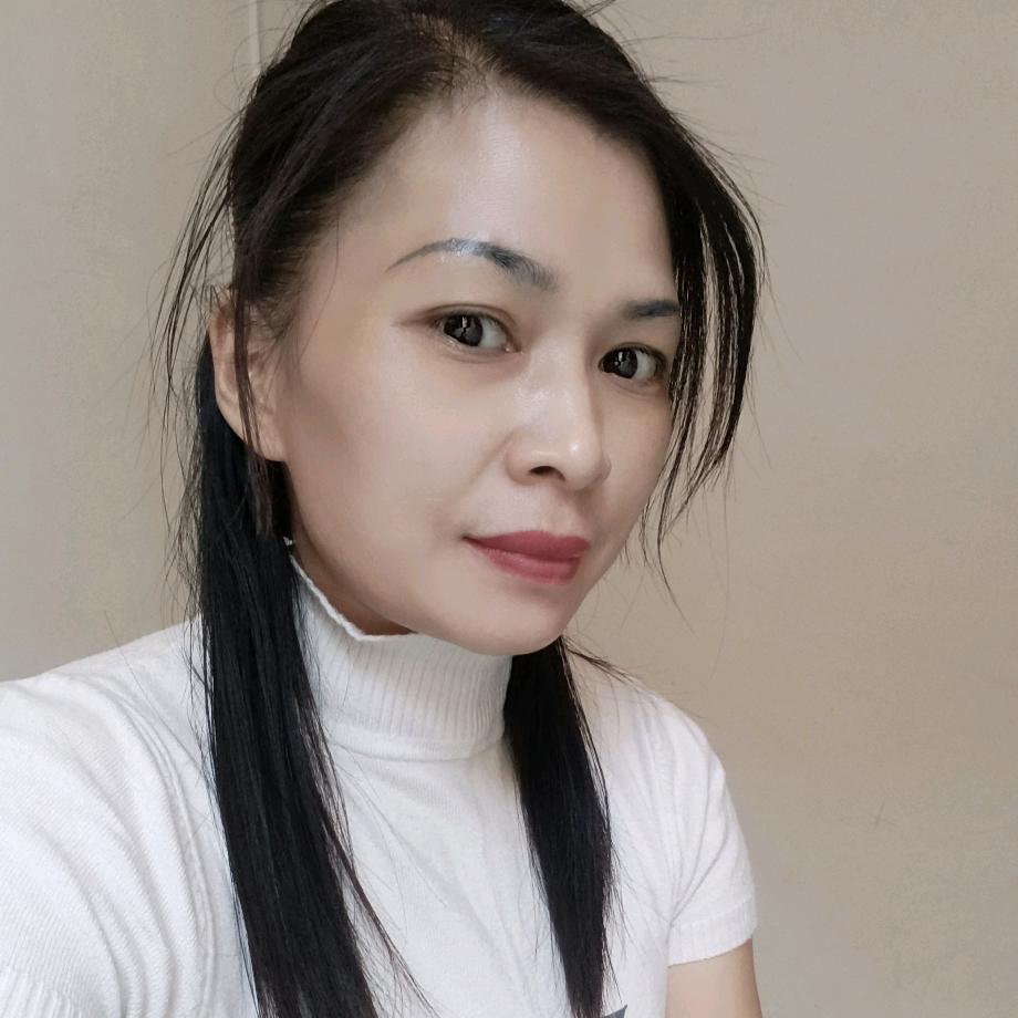 秀秀(橱窗有英俊时尚男装 )