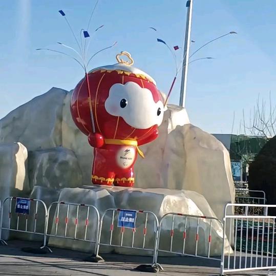 十五的月亮十六圆