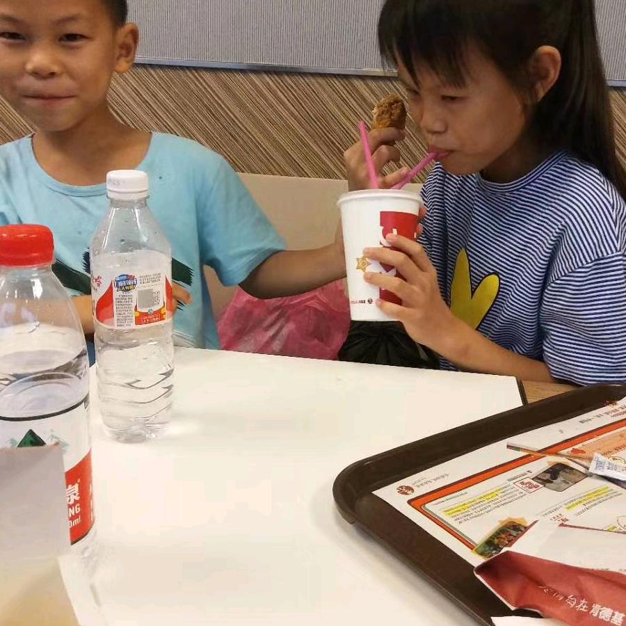 酒逢之季千杯少
