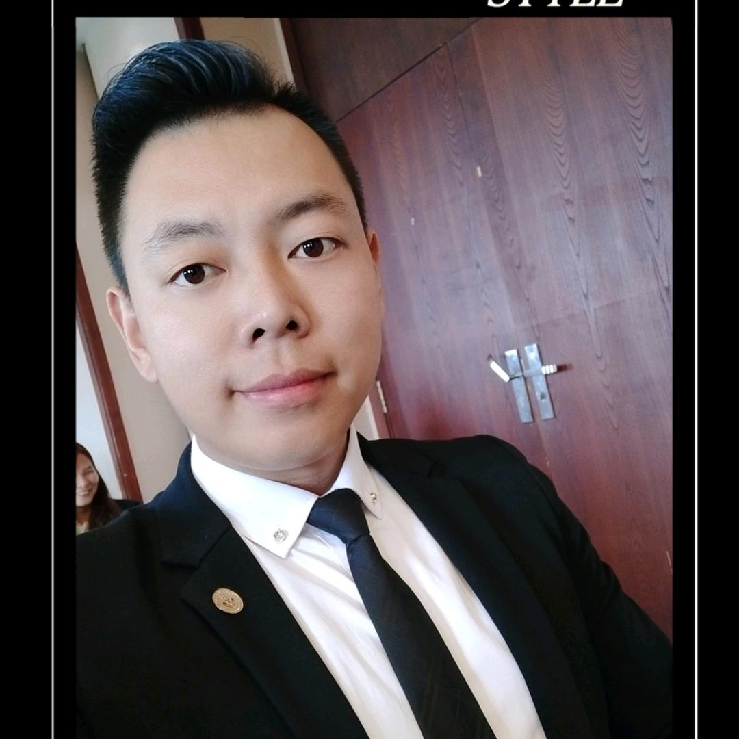 精神小伙儿
