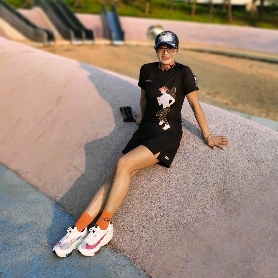 李红（赣州靓女人服饰）