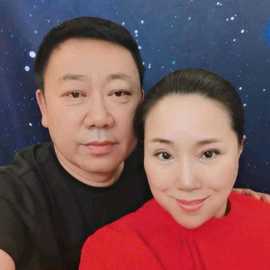 俄罗斯🇷🇺田四哥 夫妻