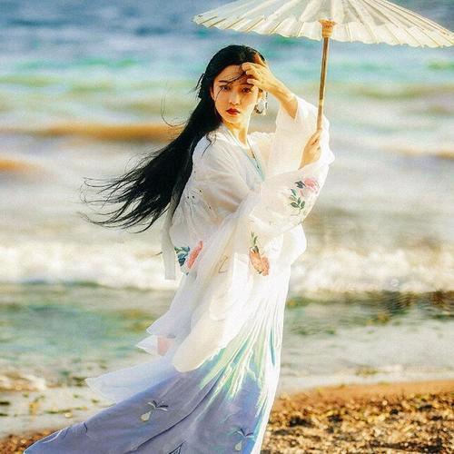 陈静