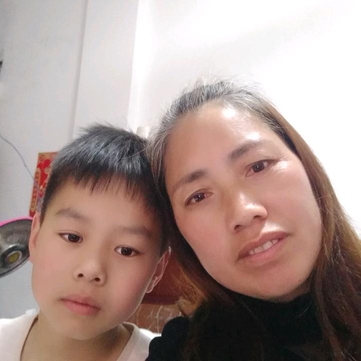 张玲