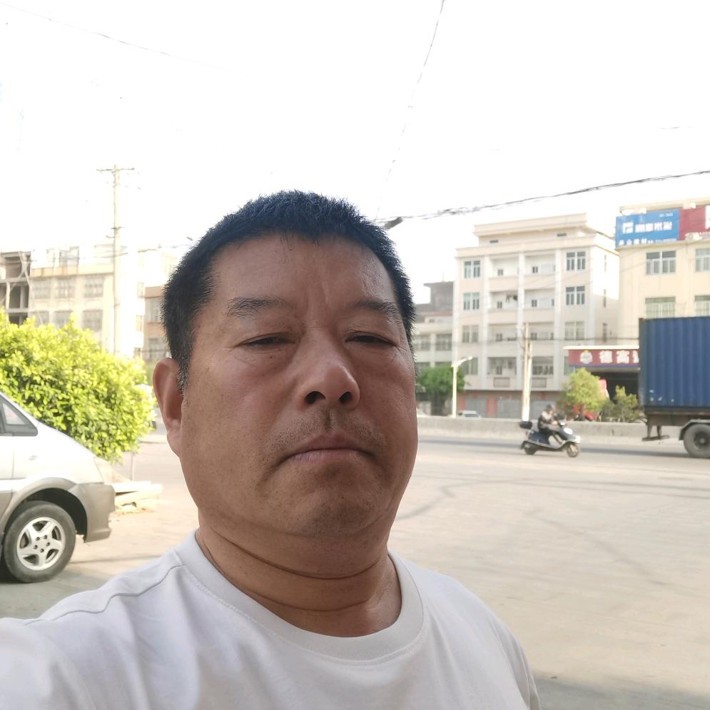 贺建伟