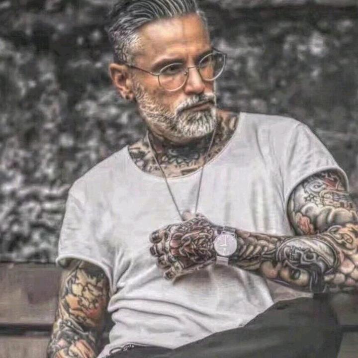 社会复杂，爷简单