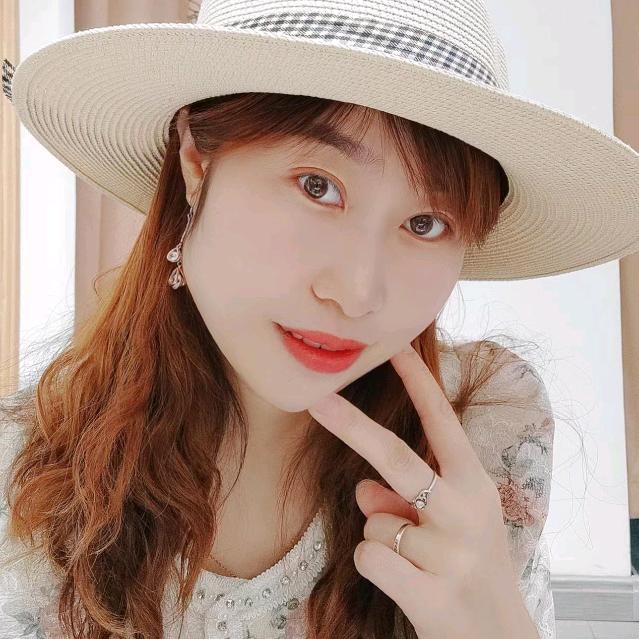 东方百盛四楼VV女装燕子