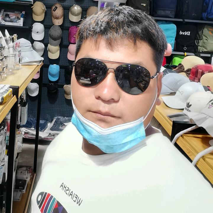 wo若不猖狂谁替wo坚强