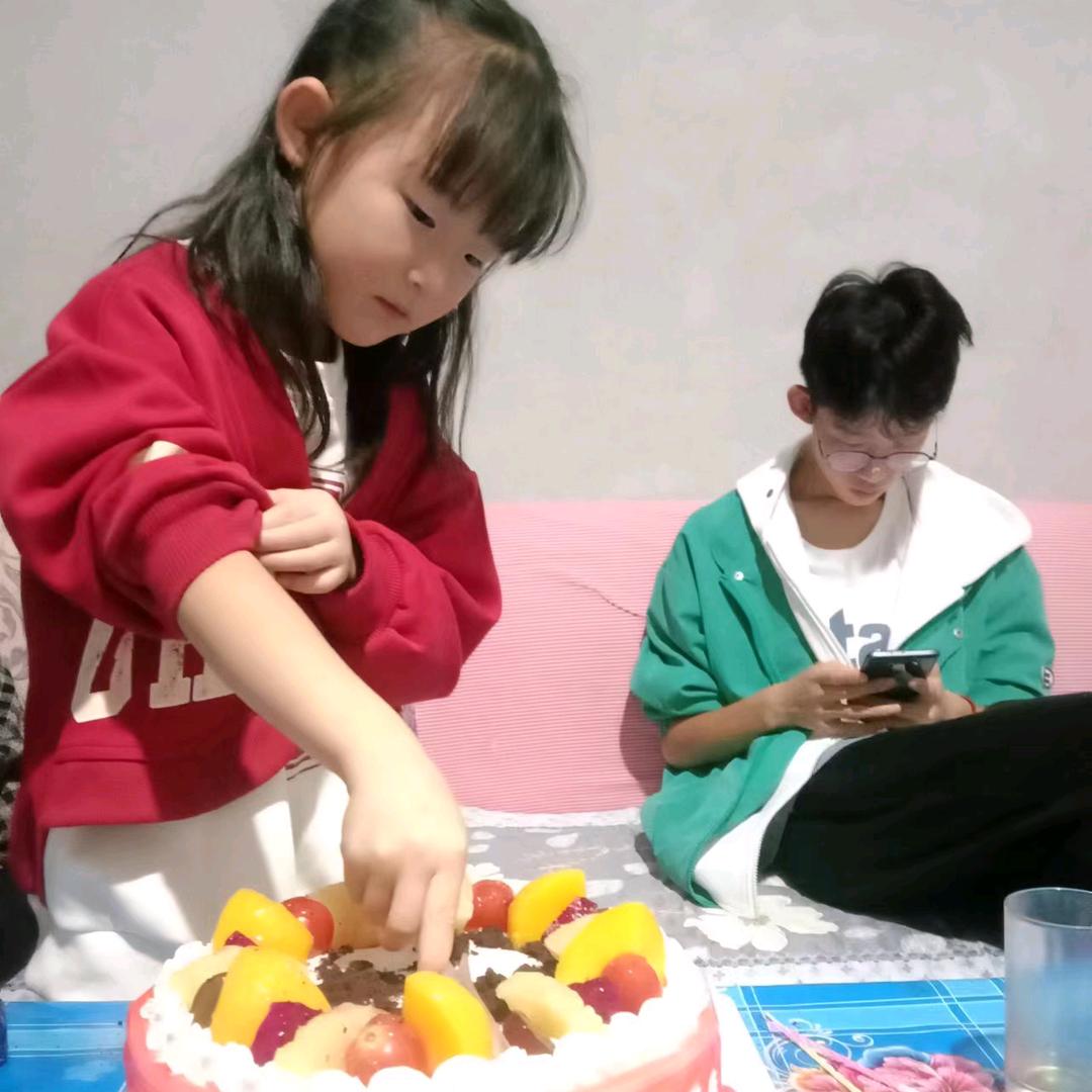 举杯敬风尘