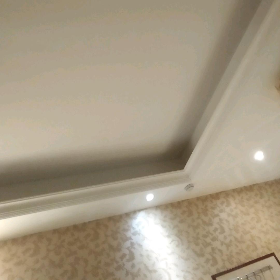 骑着蜗牛去旅行。