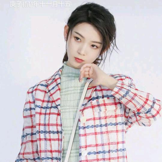 甜甜爱美玉