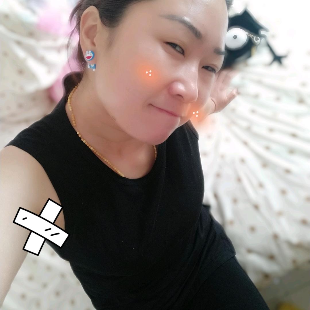 (｡･ω･｡)ﾉ♡(づ ●─● )づ