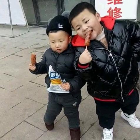 过半红颜