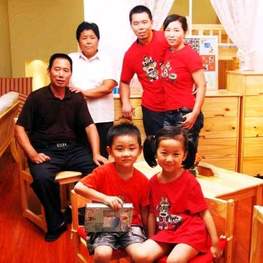 济宁和唯贵实木家具源头仓储