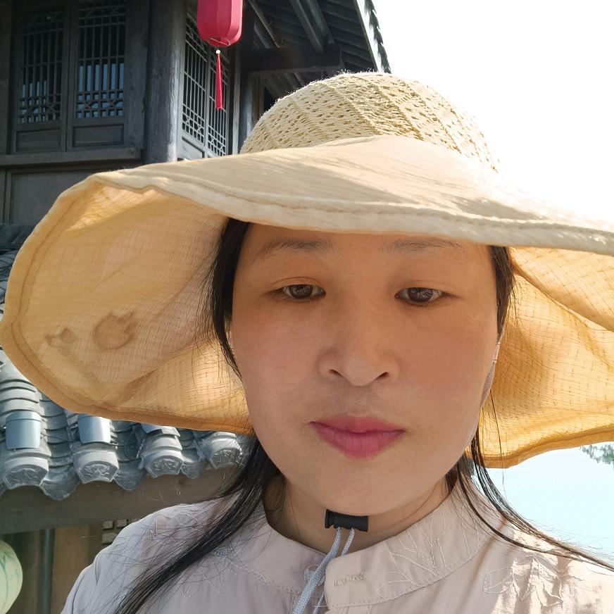 邓玉琼