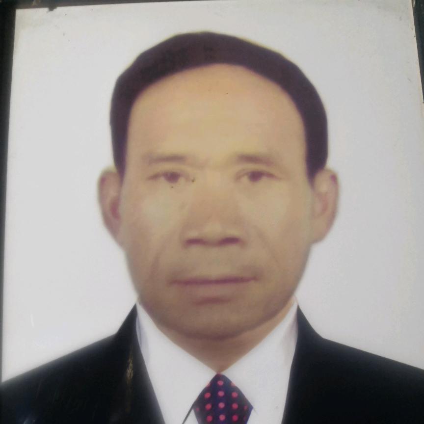 李家君