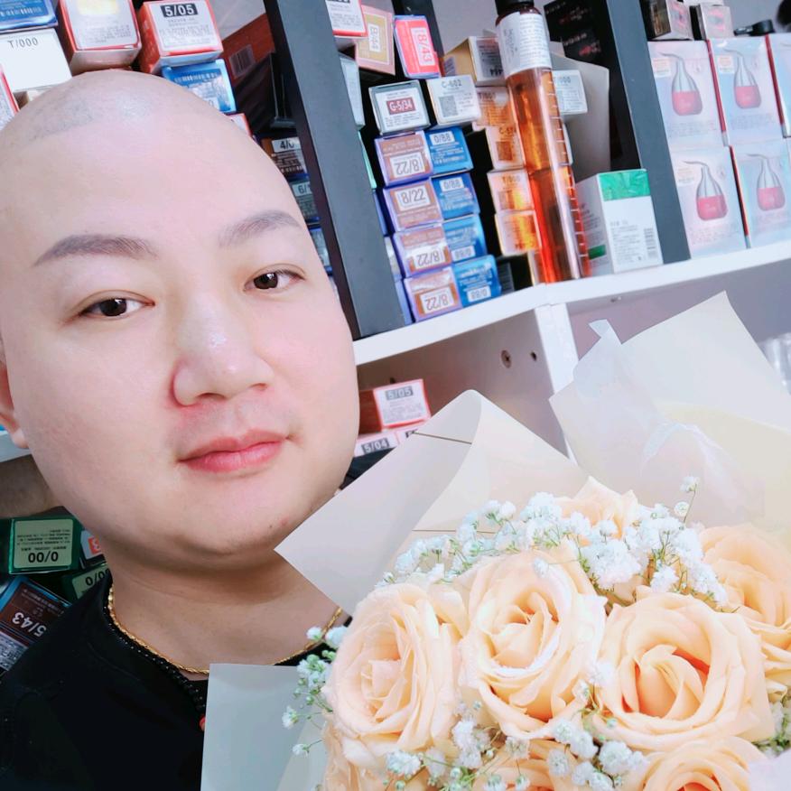 益阳市资阳区名顶造型美容美发店