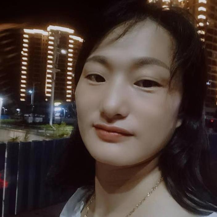 素颜草本美肤中心朱姐