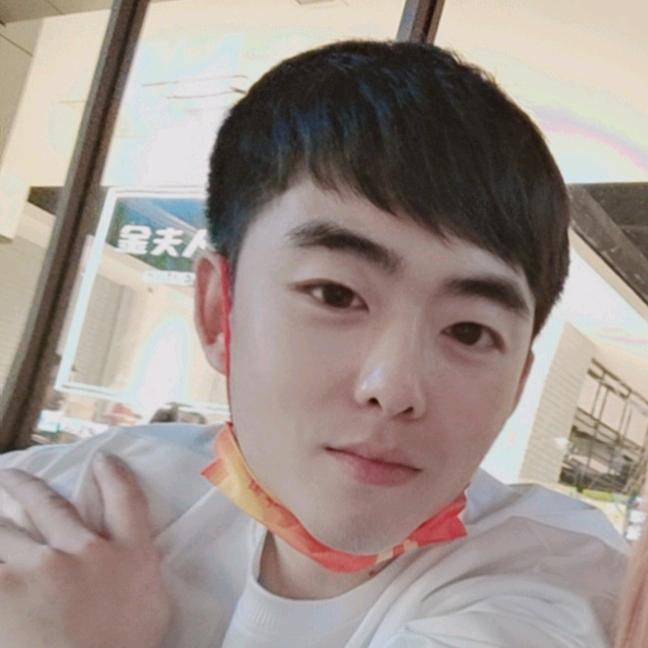 小王起床了