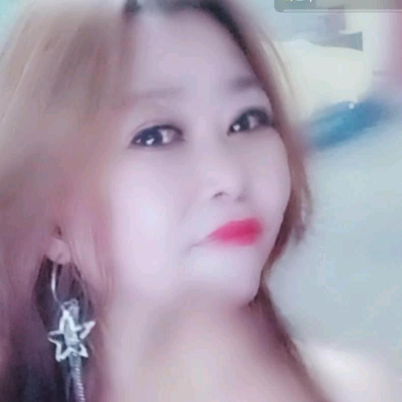 爱笑的华姐《早上9点10分开播》