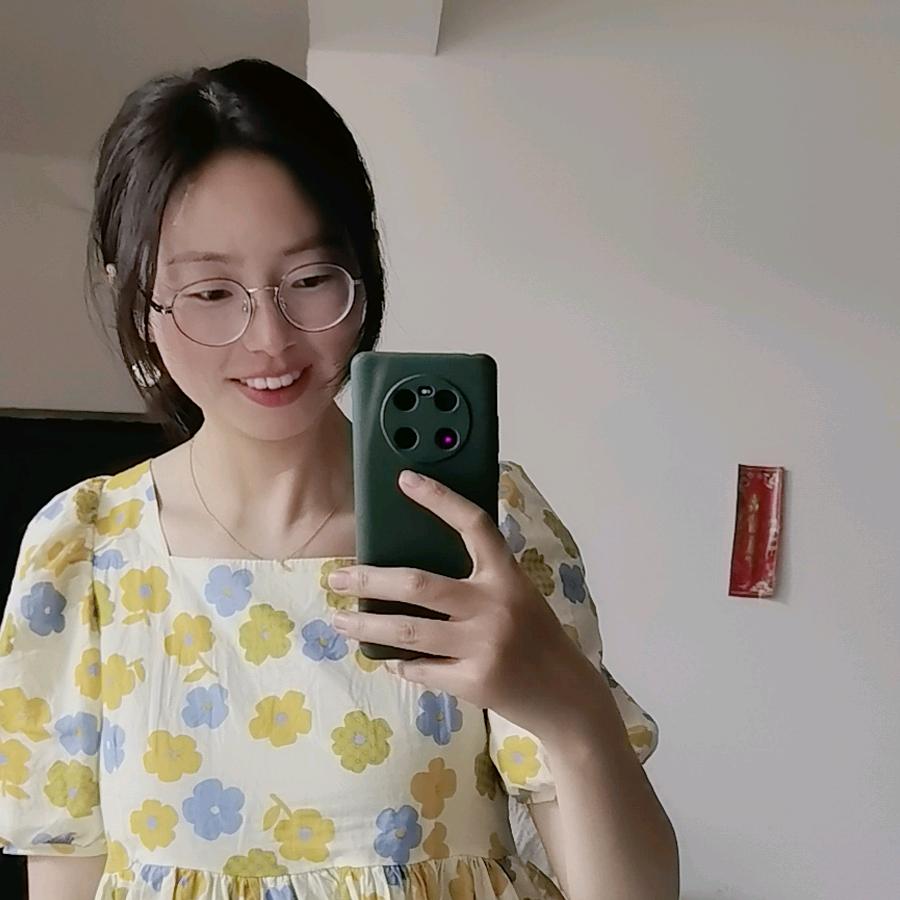 扣子小姐姐