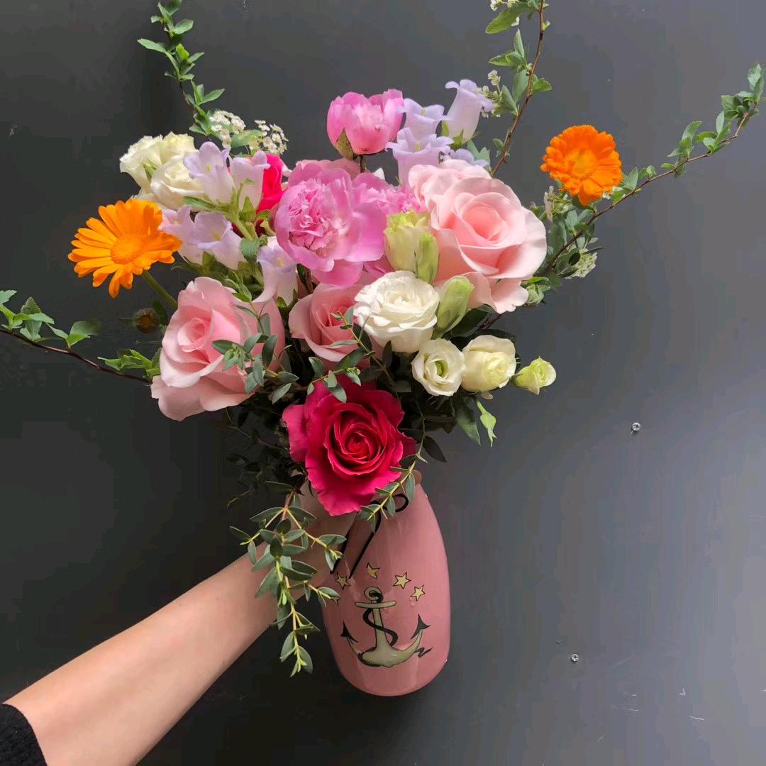 郑州市管城回族区莲心鲜花店