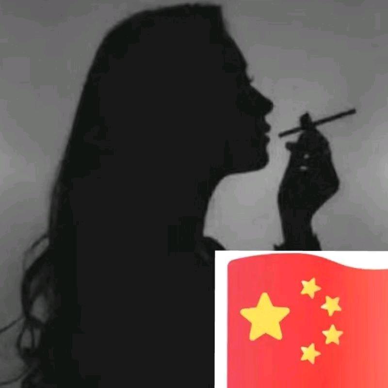 （芳🍀子）