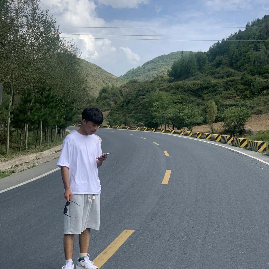 李小欠