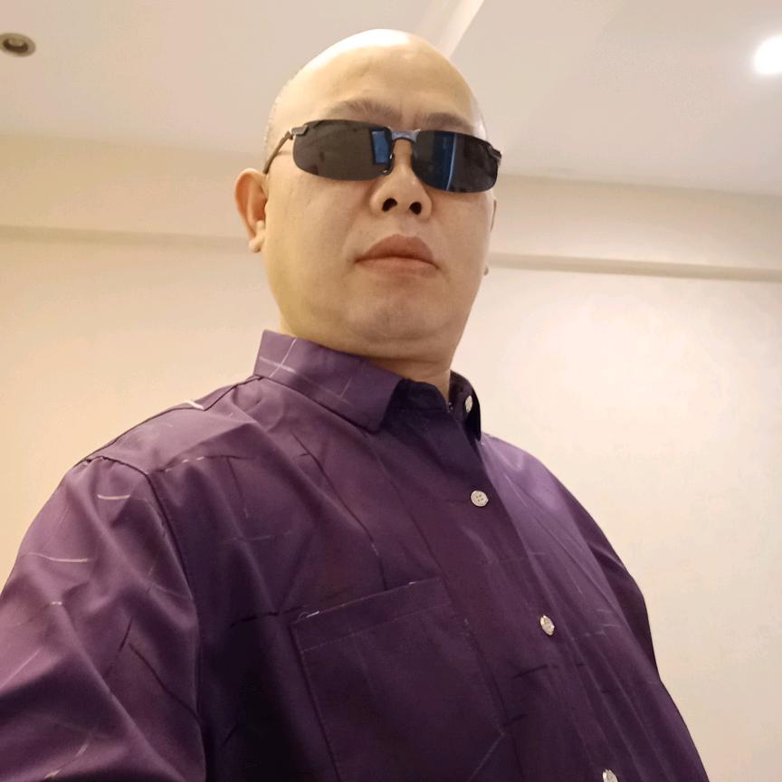 向可伟